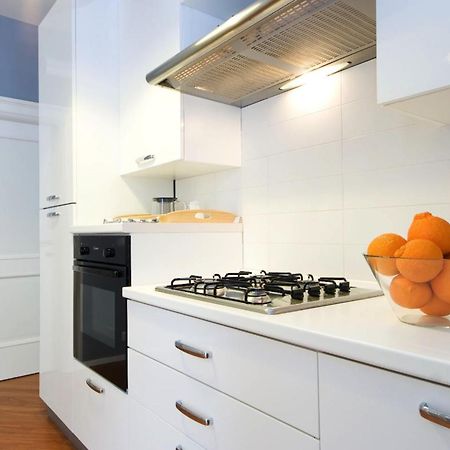 Ortigia Guest House Casa Flora Сиракуза Стая снимка