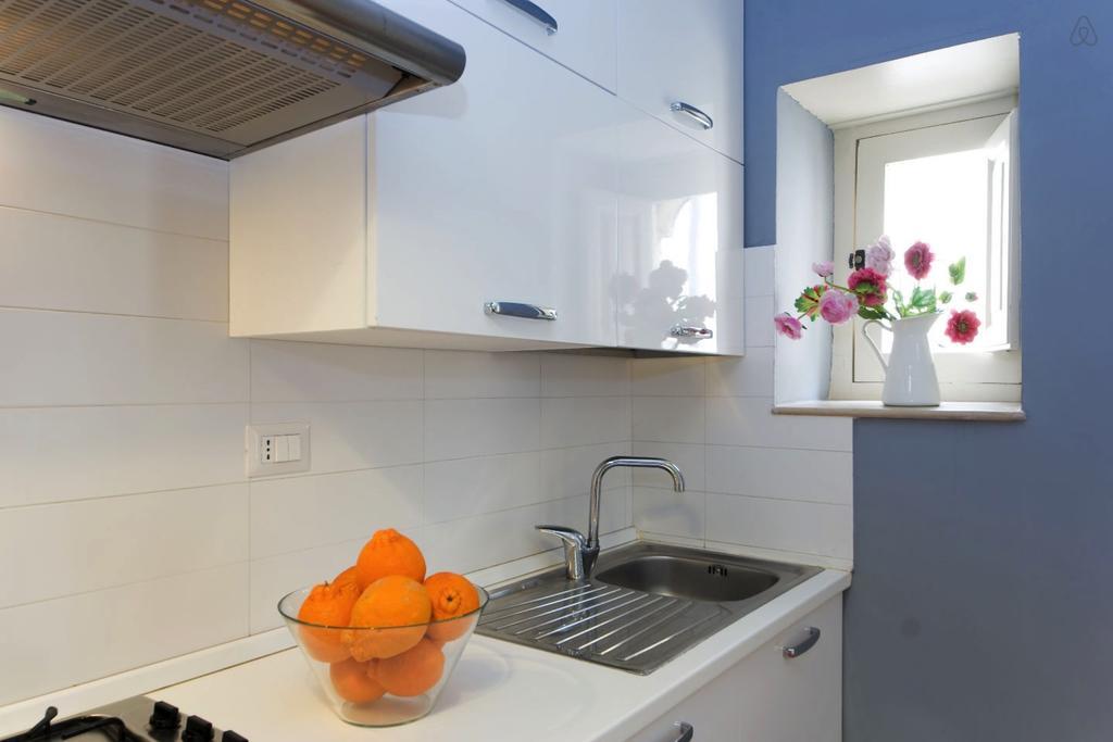 Ortigia Guest House Casa Flora Сиракуза Стая снимка