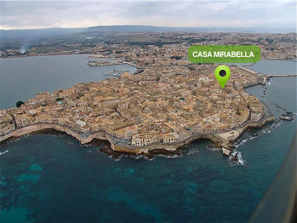 Ortigia Guest House Casa Flora Сиракуза Екстериор снимка